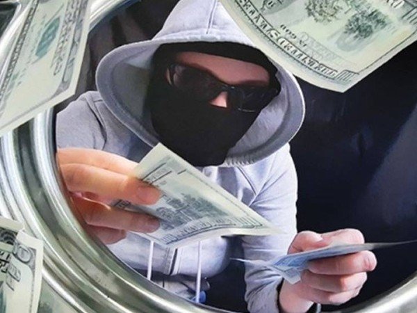 أسباب تفشي ظاهرة غسل الأموال